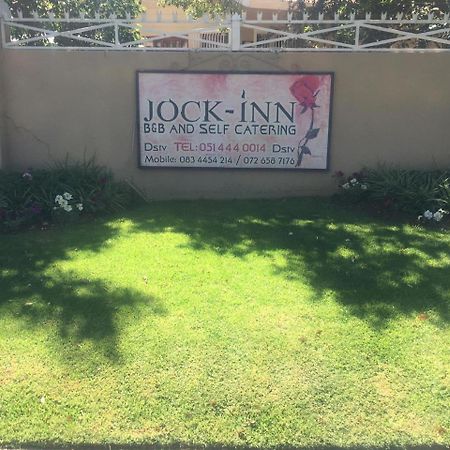 Jock-Inn Guest House Bloemfontein Exterior foto