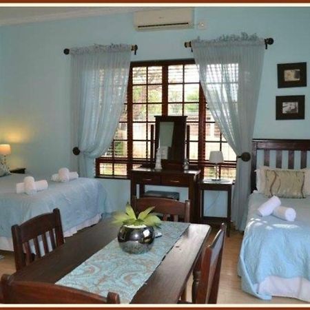 Jock-Inn Guest House Bloemfontein Exterior foto