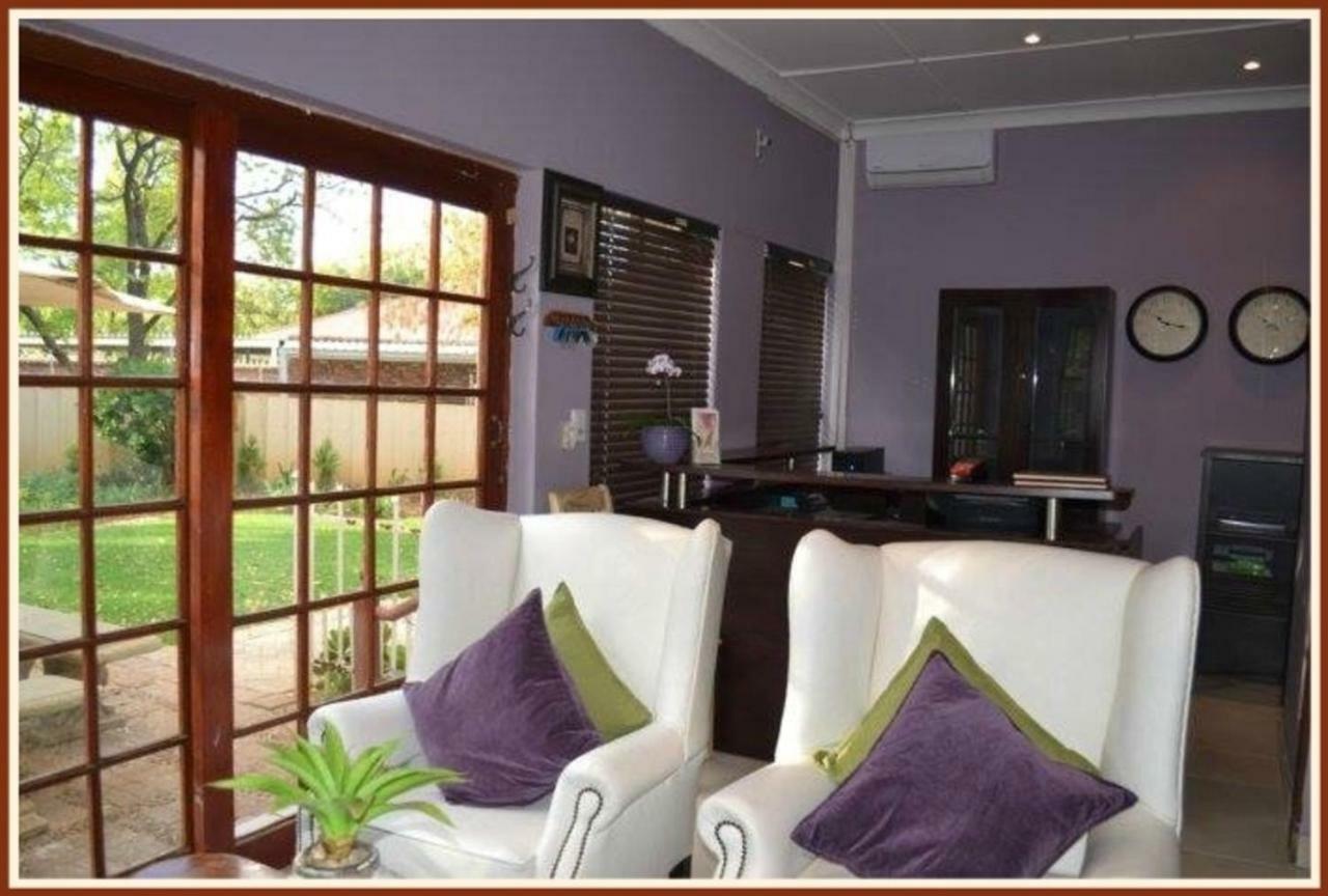 Jock-Inn Guest House Bloemfontein Exterior foto