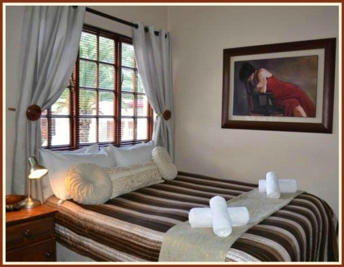 Jock-Inn Guest House Bloemfontein Exterior foto