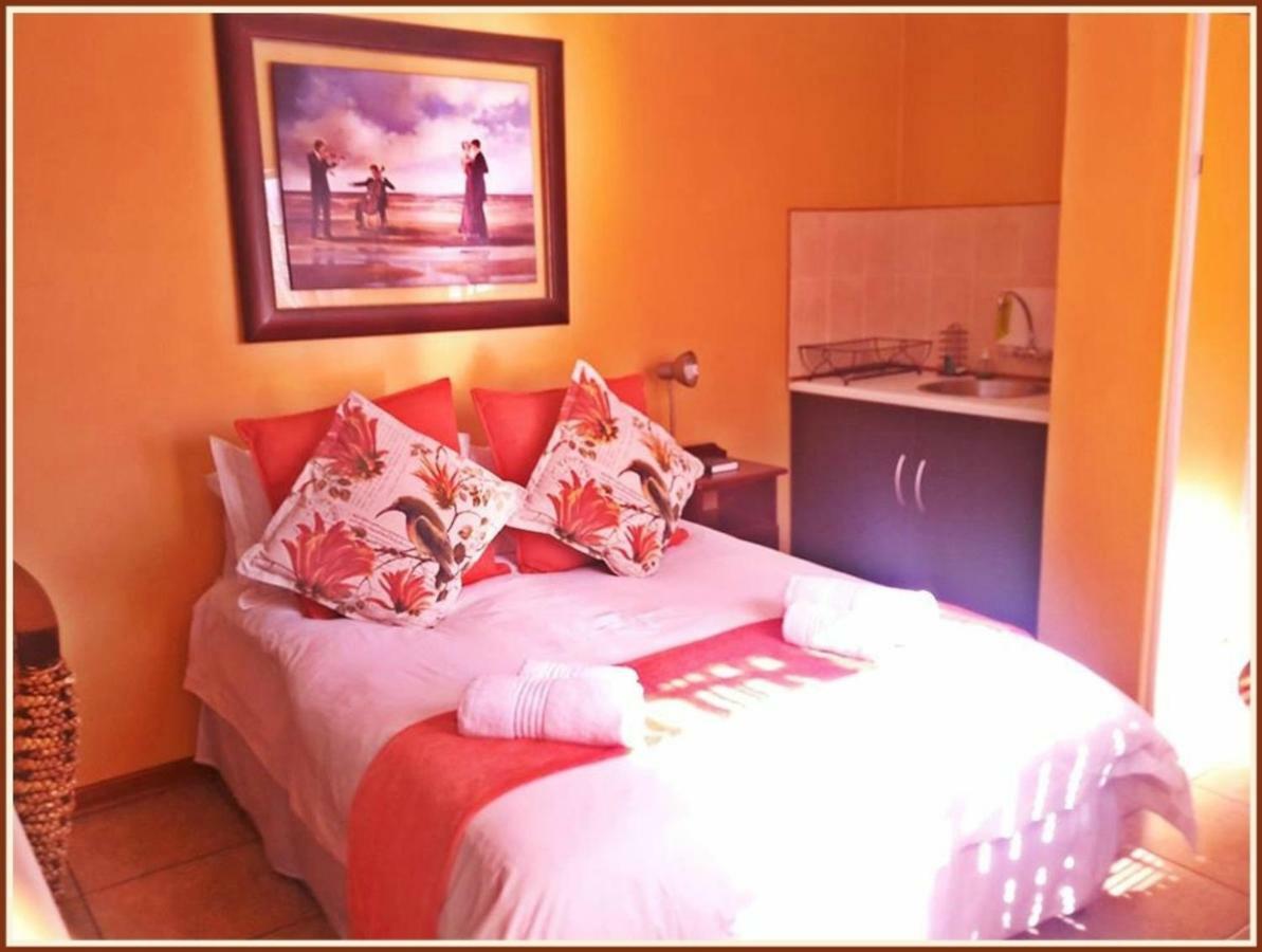 Jock-Inn Guest House Bloemfontein Exterior foto
