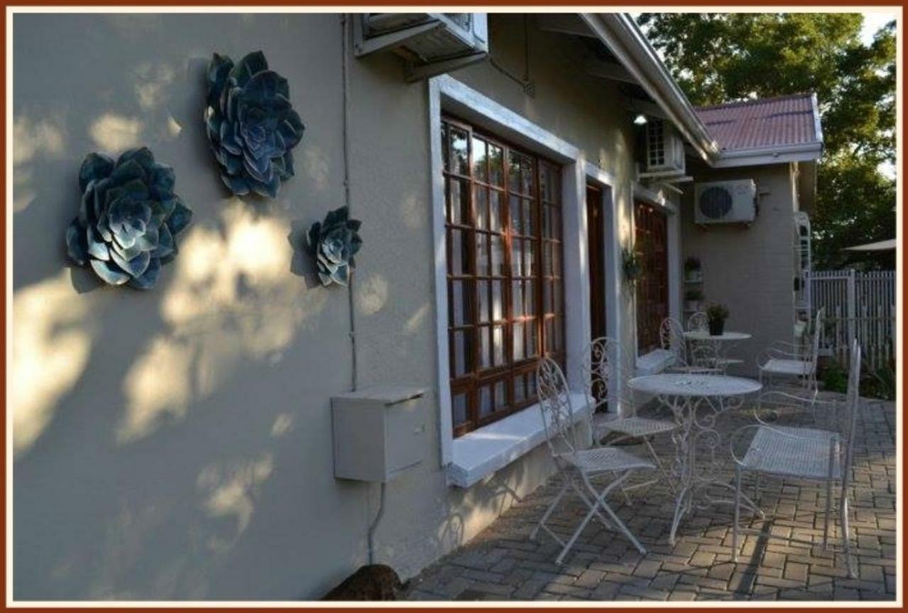 Jock-Inn Guest House Bloemfontein Exterior foto
