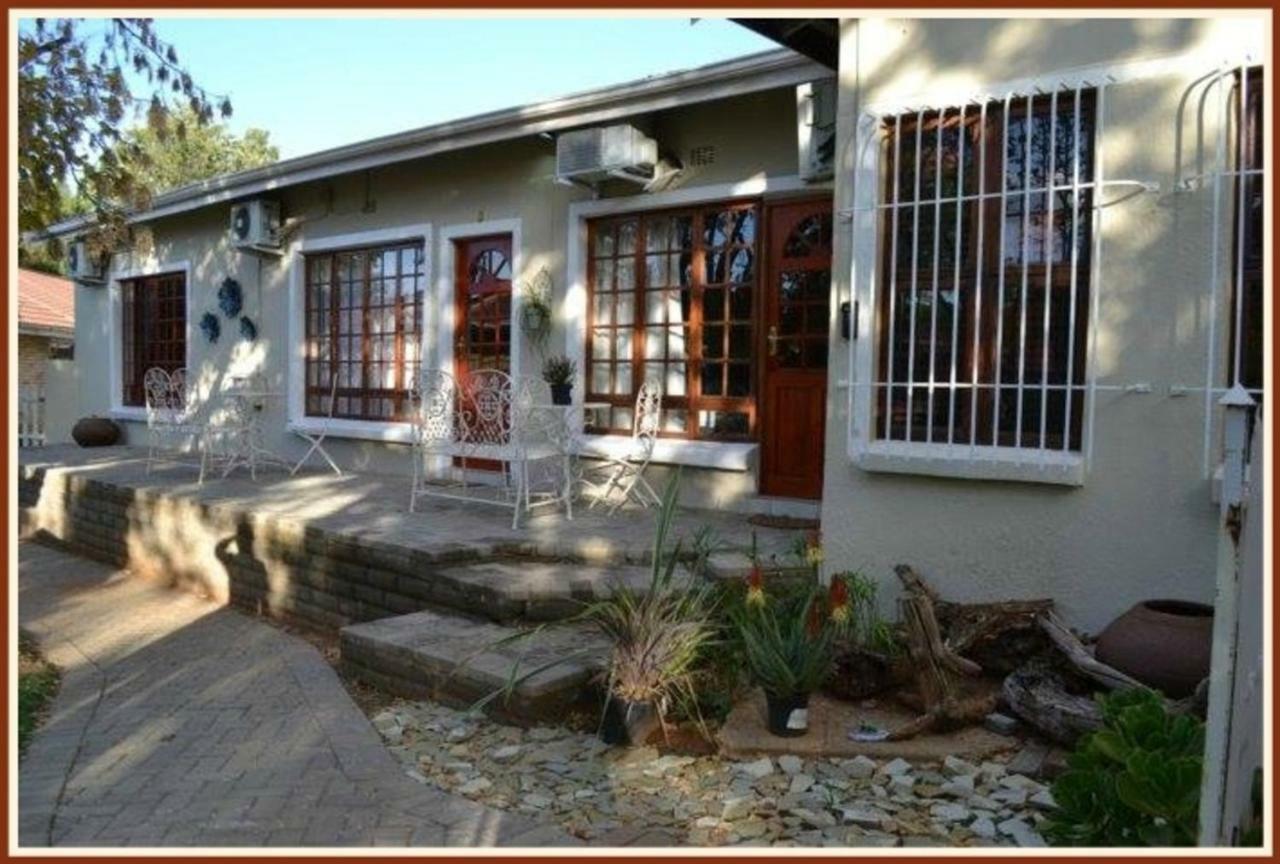 Jock-Inn Guest House Bloemfontein Exterior foto