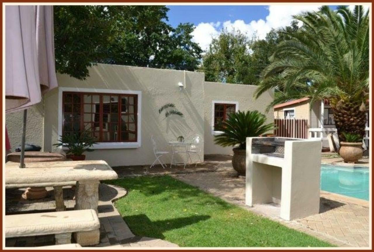 Jock-Inn Guest House Bloemfontein Exterior foto