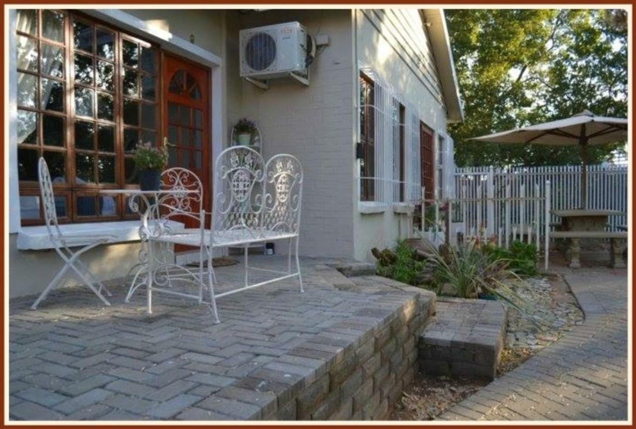 Jock-Inn Guest House Bloemfontein Exterior foto