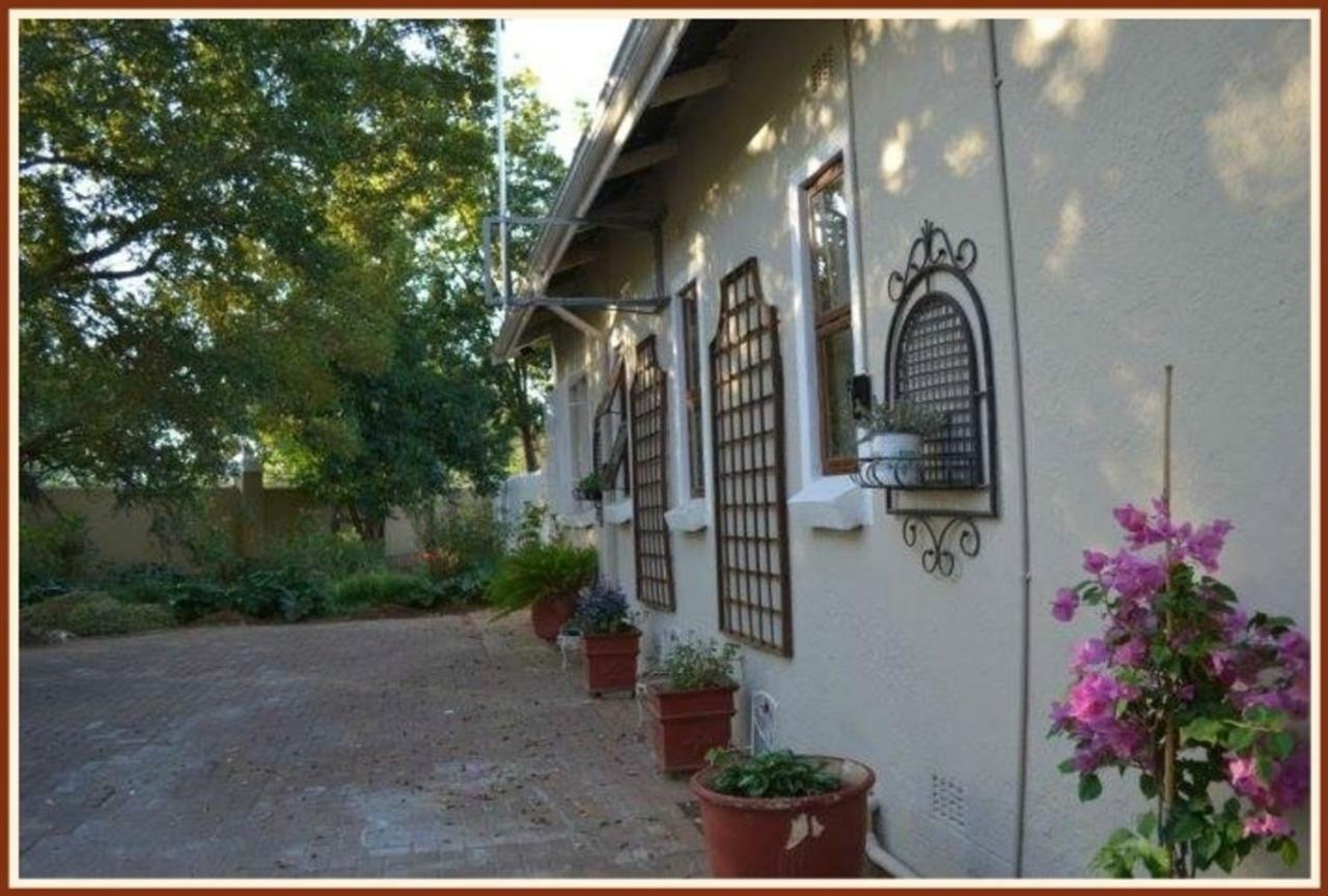 Jock-Inn Guest House Bloemfontein Exterior foto