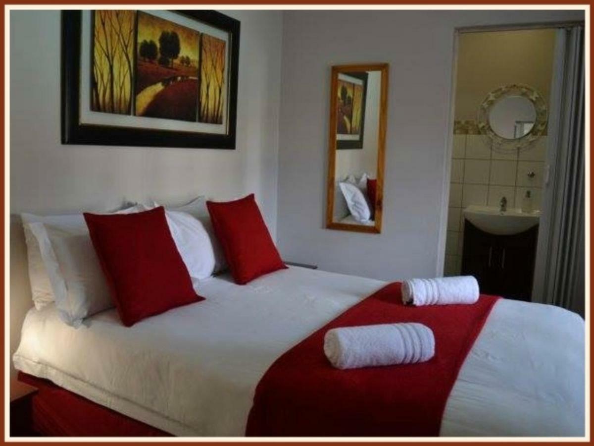 Jock-Inn Guest House Bloemfontein Exterior foto