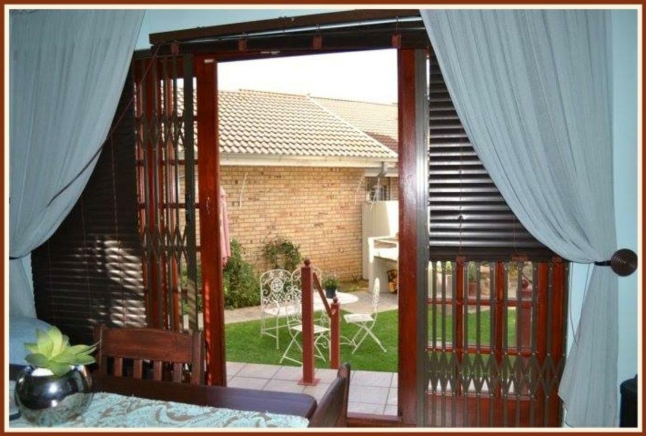 Jock-Inn Guest House Bloemfontein Exterior foto
