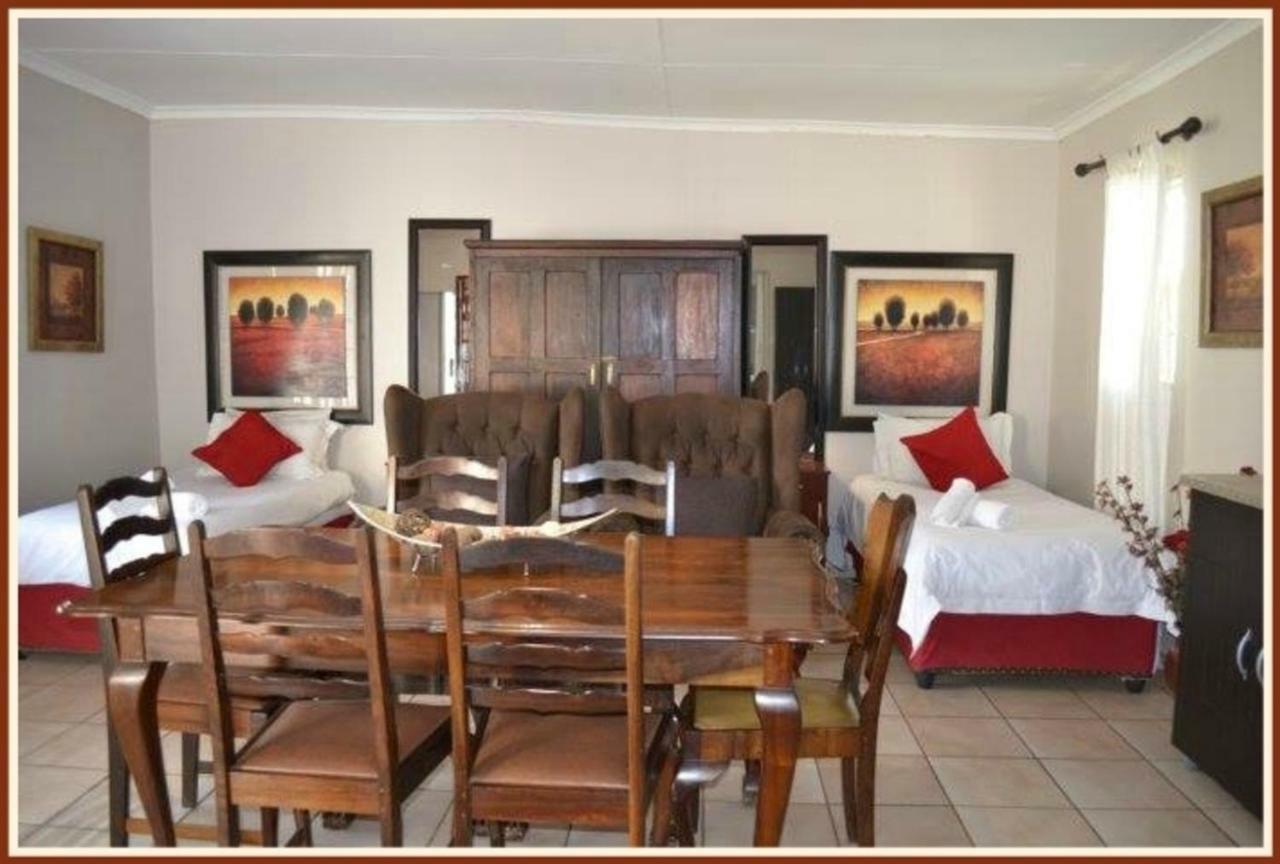 Jock-Inn Guest House Bloemfontein Exterior foto