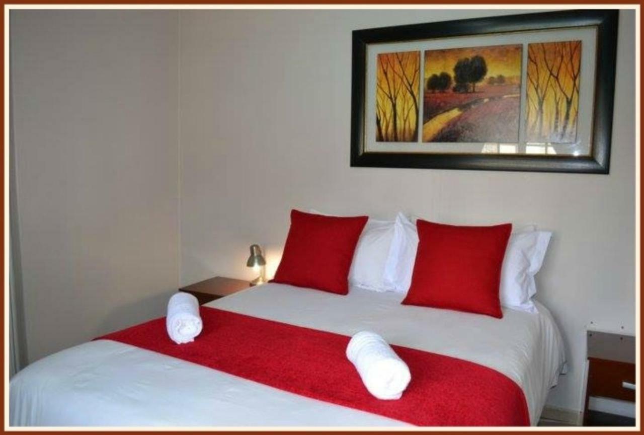 Jock-Inn Guest House Bloemfontein Exterior foto