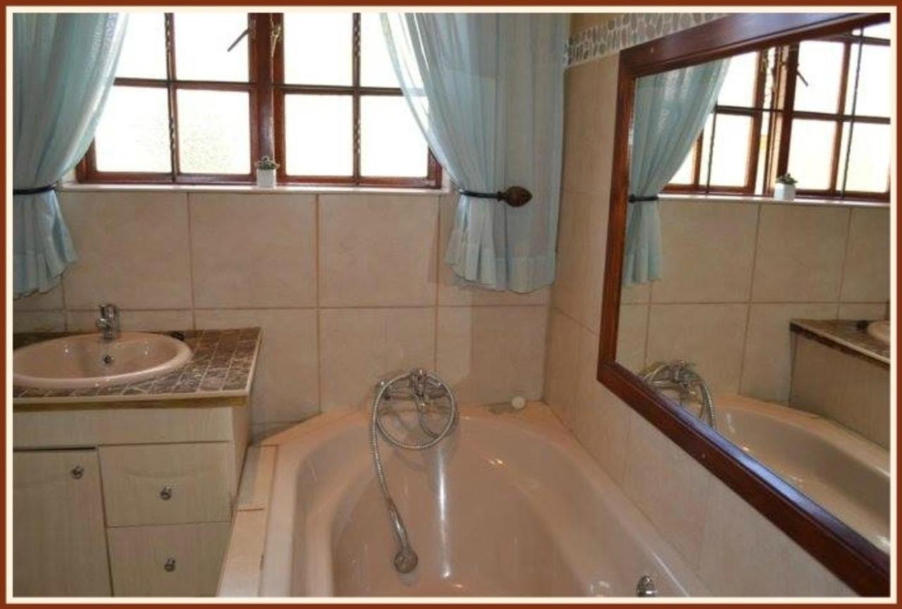 Jock-Inn Guest House Bloemfontein Exterior foto