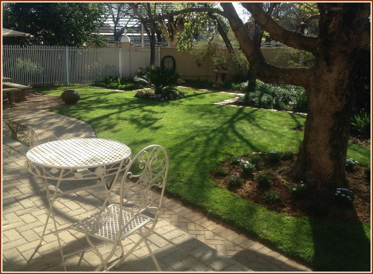 Jock-Inn Guest House Bloemfontein Exterior foto